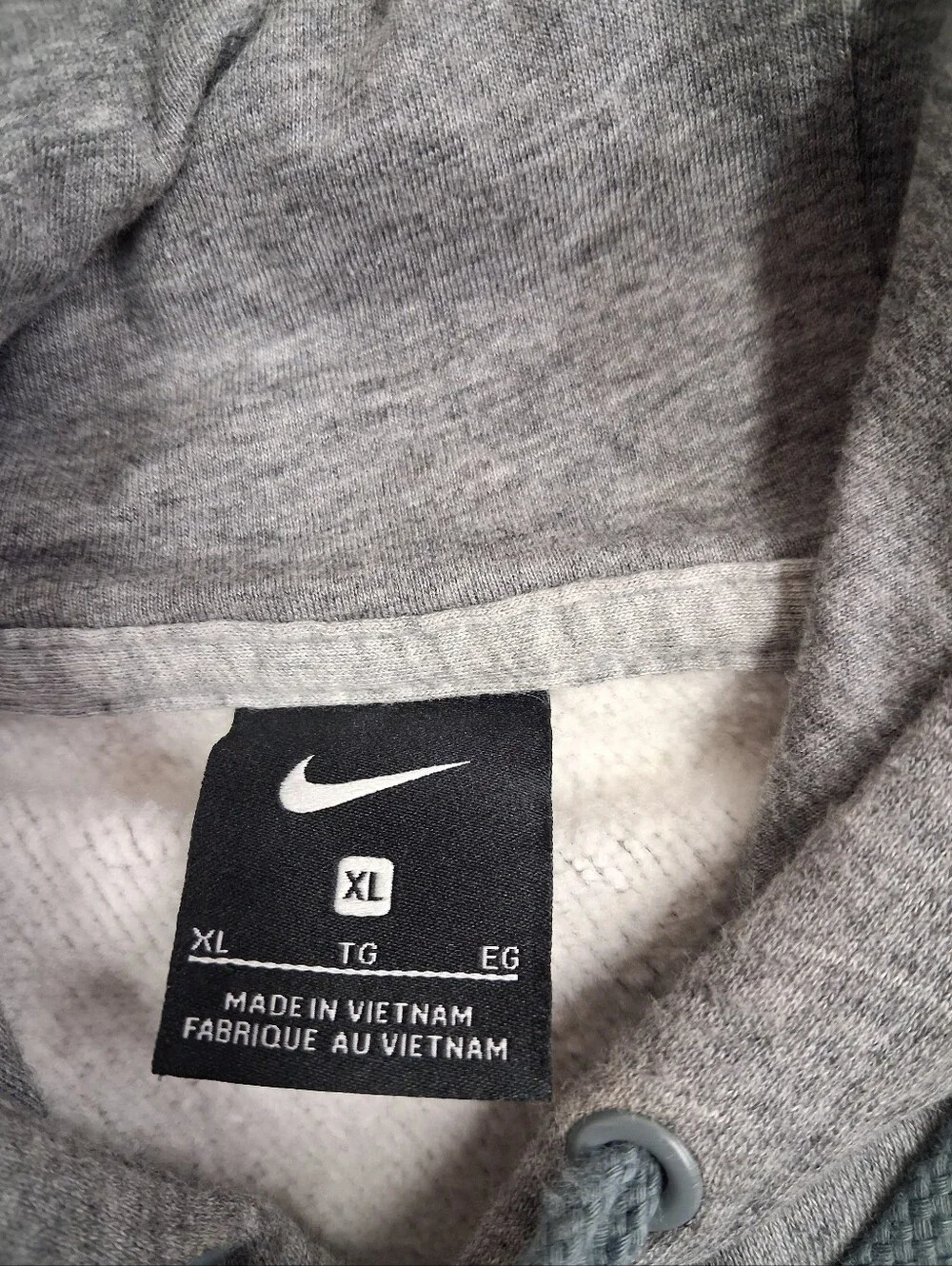 Pride Hoodie Nike Be True Gray Gay  LGBTQ Parade Gear Pullover Sweatshirt.    XL